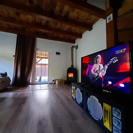 Mountain Cozy Home Sub Cetate Екстериор снимка